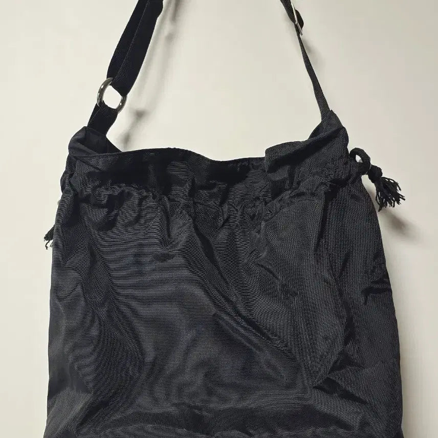 [BUNJANG] Black Nylon Crossbody Bag / 블랙 나일론 크로스백