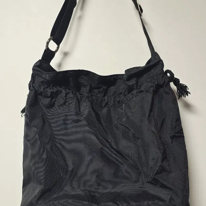 [BUNJANG] Black Nylon Crossbody Bag / 블랙 나일론 크로스백