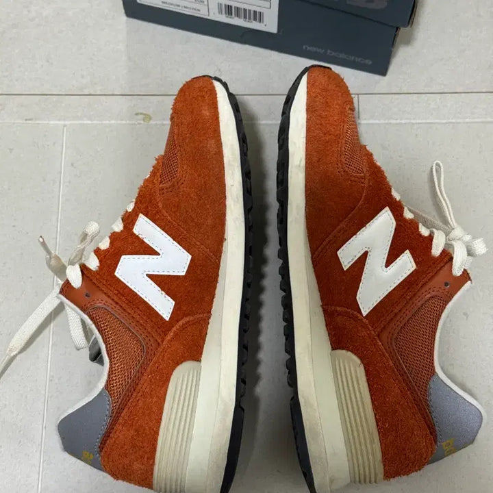 [BUNJANG] New Balance 574 Heritage Orange Sneakers (235mm) / 뉴발란스 574 헤리티지 오렌지 235 사이즈 팝니다