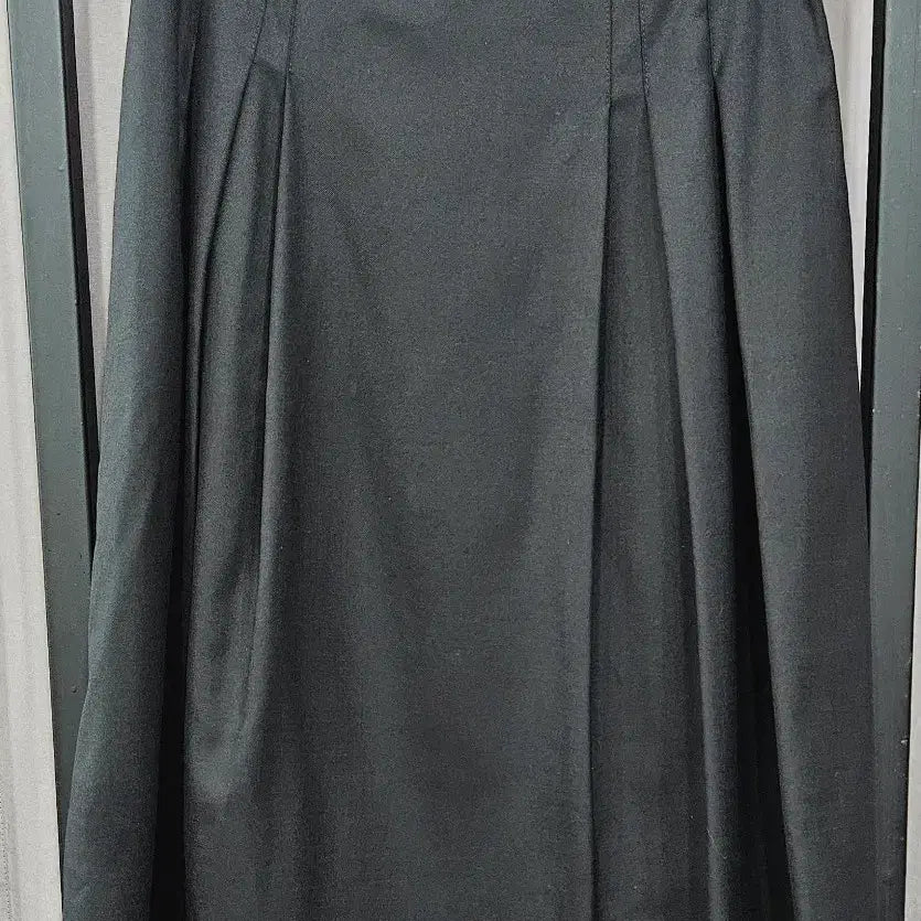 [BUNJANG] System Black A-Line Midi Skirt / 한섬 시스템 블랙 A라인 스커트 67-98 약26인치