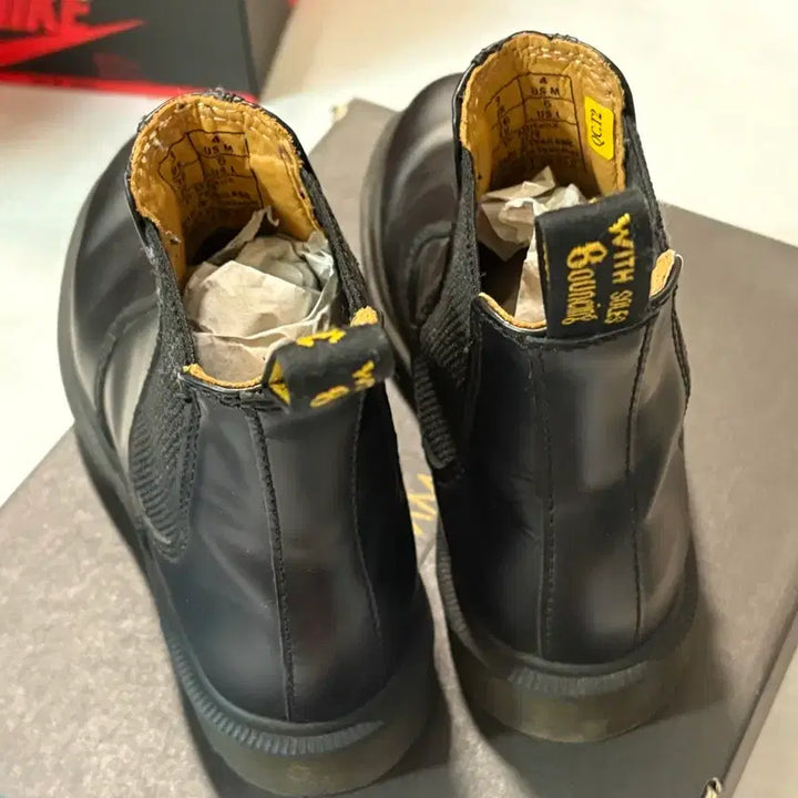 [BUNJANG] Dr. Martens Black Chelsea Boots 230 / 닥터마틴 블랙 첼시 부츠 230