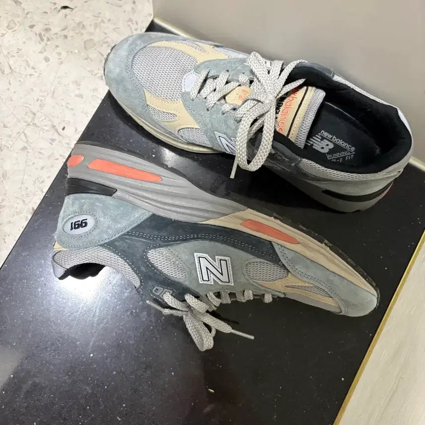 [BUNJANG] New Balance 991 v2 Sky Blue Silver Sneakers / 뉴발란스 991 v2 스카이블루 실버