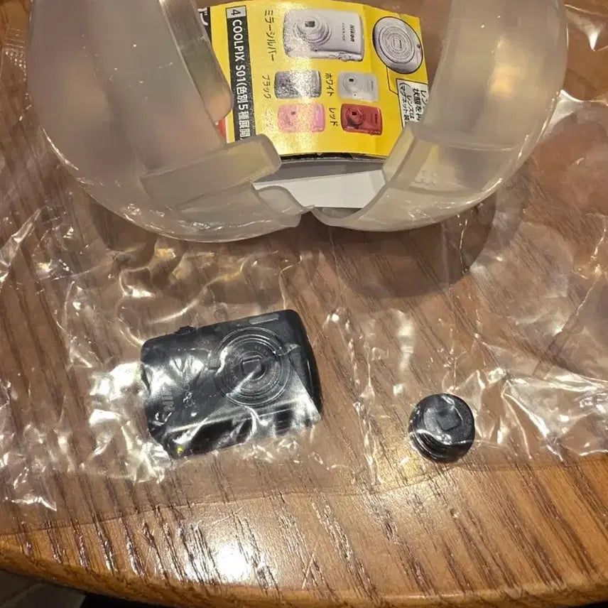 [BUNJANG] Nikon Coolpix Miniature Gacha Vol. 2 Camera Figurine / 니콘 카메라 쿨픽스 미니어처 2탄 가챠