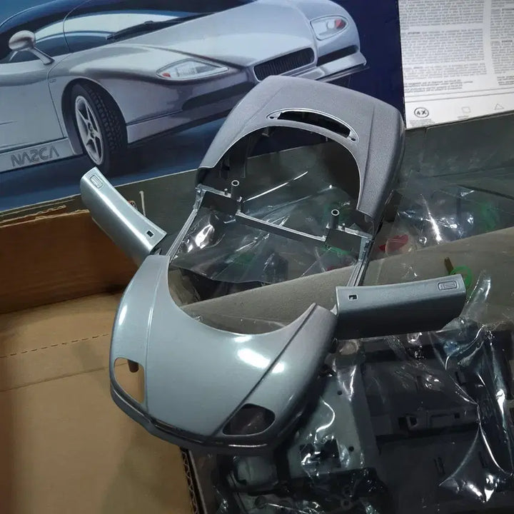 [BUNJANG] Revell Nazca M12 Metal Kit 1:18 Diecast Model Kit / Revell Nazca M12 메탈 키트 1:18 다이캐스트 프라모델
