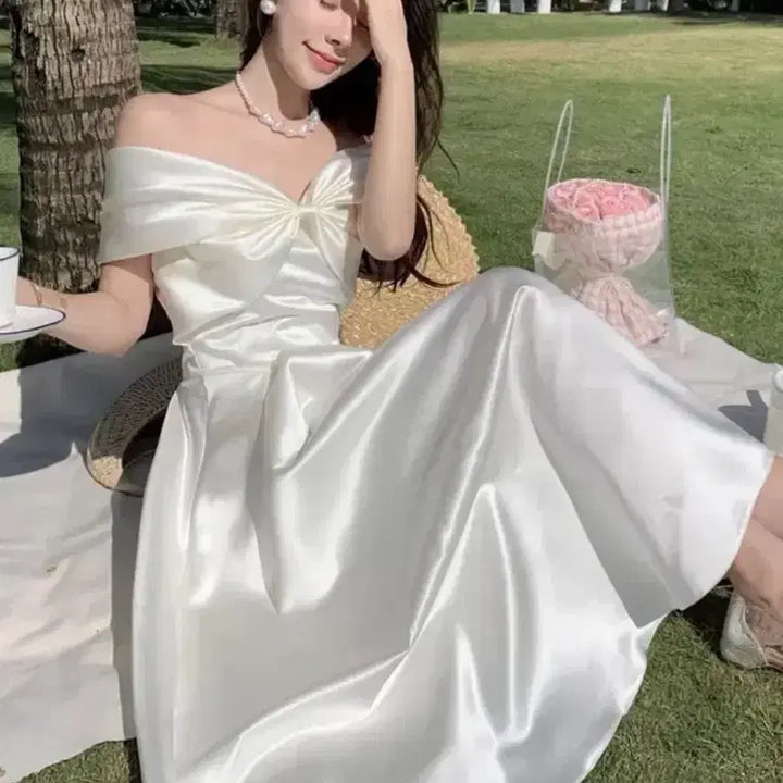[BUNJANG] Off-the-Shoulder Ribbon Dress Rental / 졸업사진 리본 오프숄더 드레스 대여합니다!