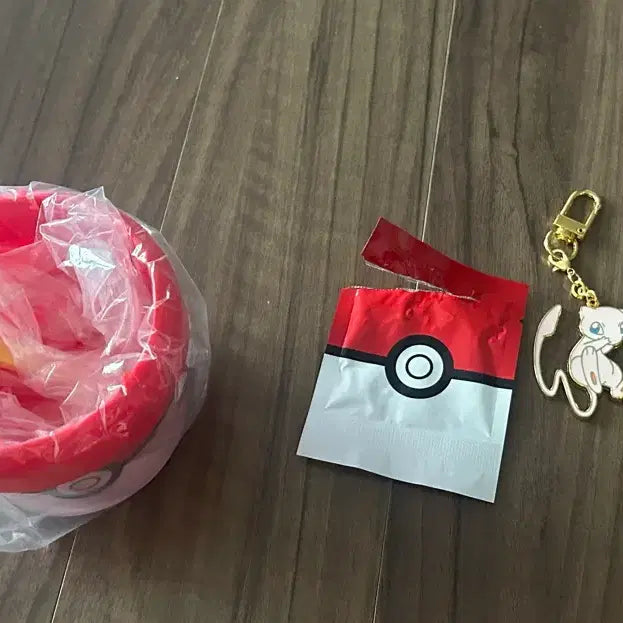 [BUNJANG] Pokemon Baskin Robbins Muki Keyring (Unused) / 미사용)포켓몬스터 베스킨라빈스 뮤키링