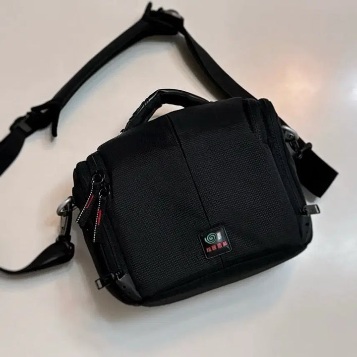 [SOLD OUT] KATA DC 437 카메라 가방