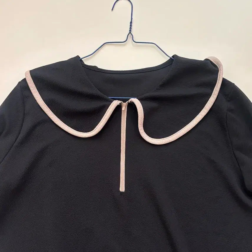 [SOLD OUT] 블랙 카라넥 배색 롱원피스 (임부복가능)