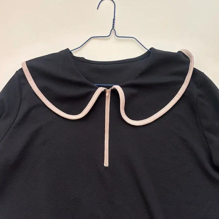 [SOLD OUT] 블랙 카라넥 배색 롱원피스 (임부복가능)