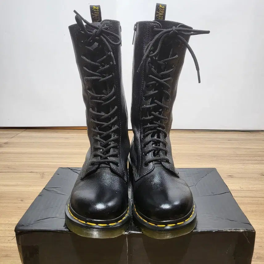 [BUNJANG] Dr. Martens Women&
