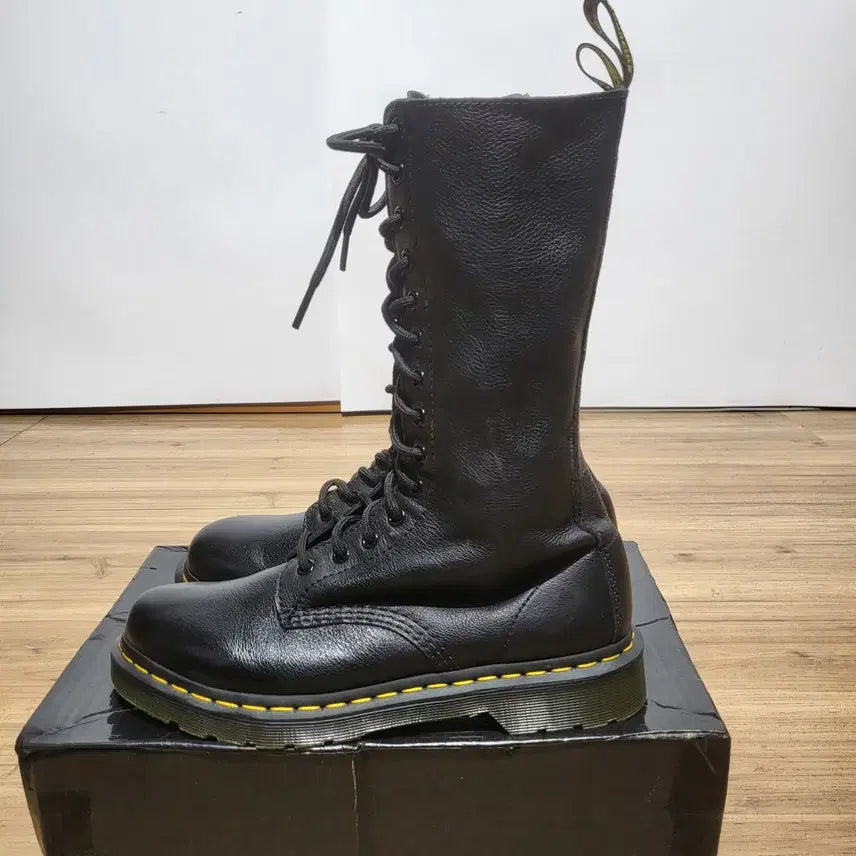 [BUNJANG] Dr. Martens Women&