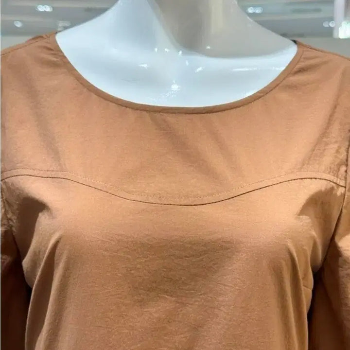 [BUNJANG] Jigott Cut-out Back Shirring T-word Dress / 지고트 컷아웃 백셔링 티워드 원피스