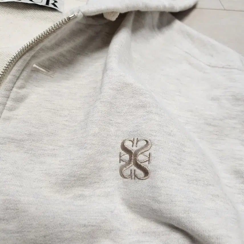 [BUNJANG] SATUR Grey Hooded Zip-Up XL / SATUR 세터 후드집업 XL