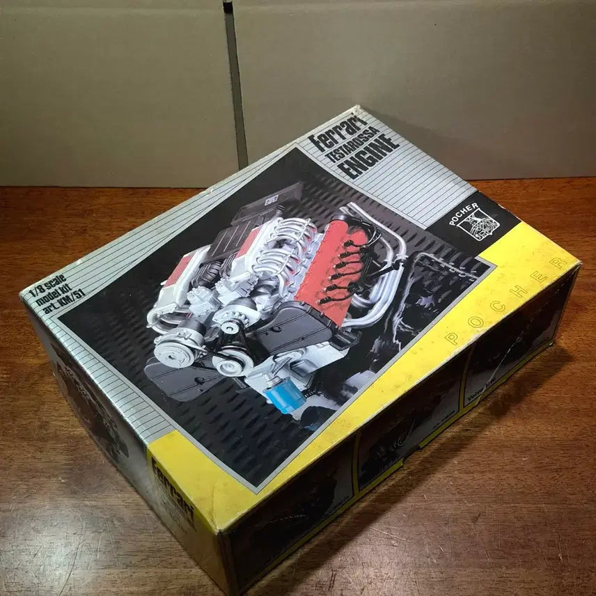 [BUNJANG] Pocher 1995 Ferrari Testarossa Engine Model Kit 1/8 Scale KM/51 / 1995 pocher 페라리 테스타로사 엔진 모형 프라모델