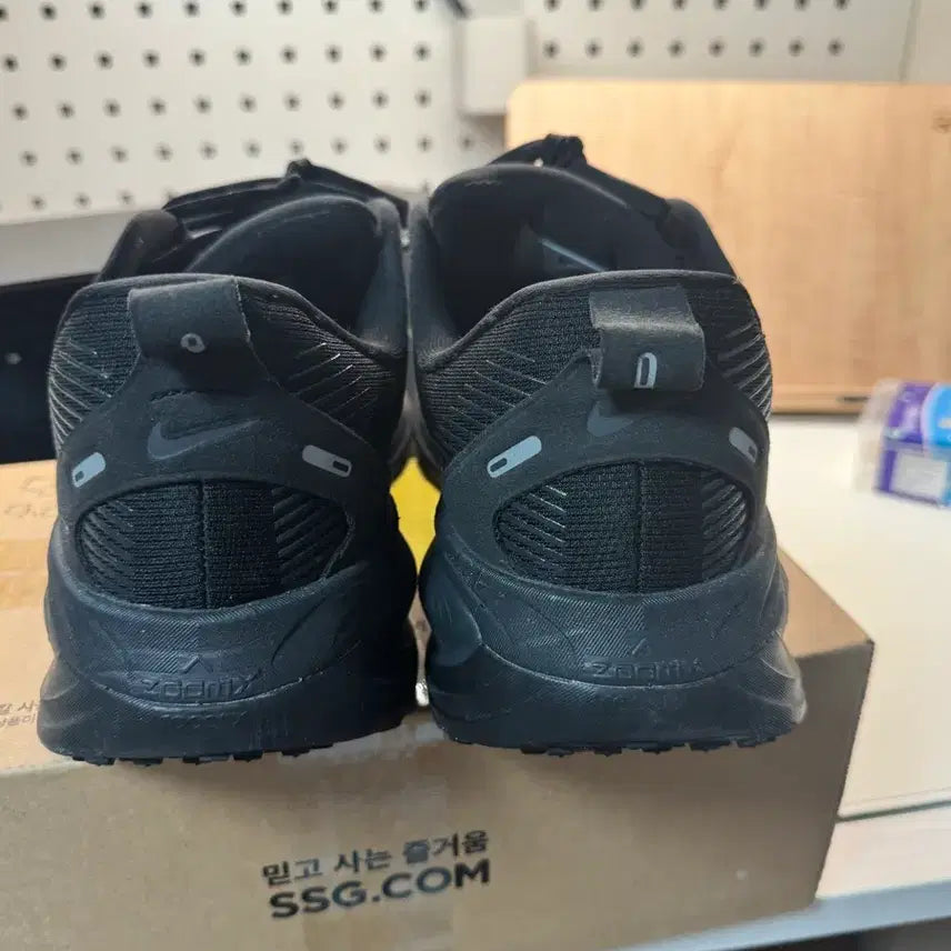 [BUNJANG] Nike Vomero 18 Running Shoes All Black / 나이키 보메로 18 런닝화 올블랙