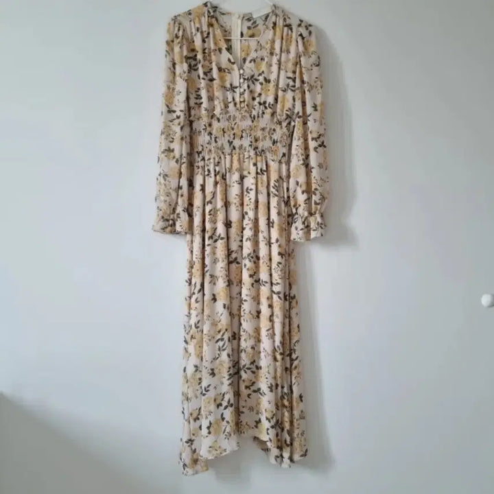 [BUNJANG] Floral Long Dress Ivory / 플라워 롱 원피스 아이보리 잔꽃무늬