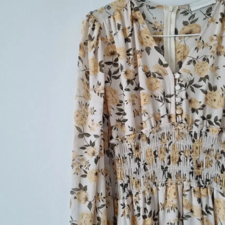 [BUNJANG] Floral Long Dress Ivory / 플라워 롱 원피스 아이보리 잔꽃무늬