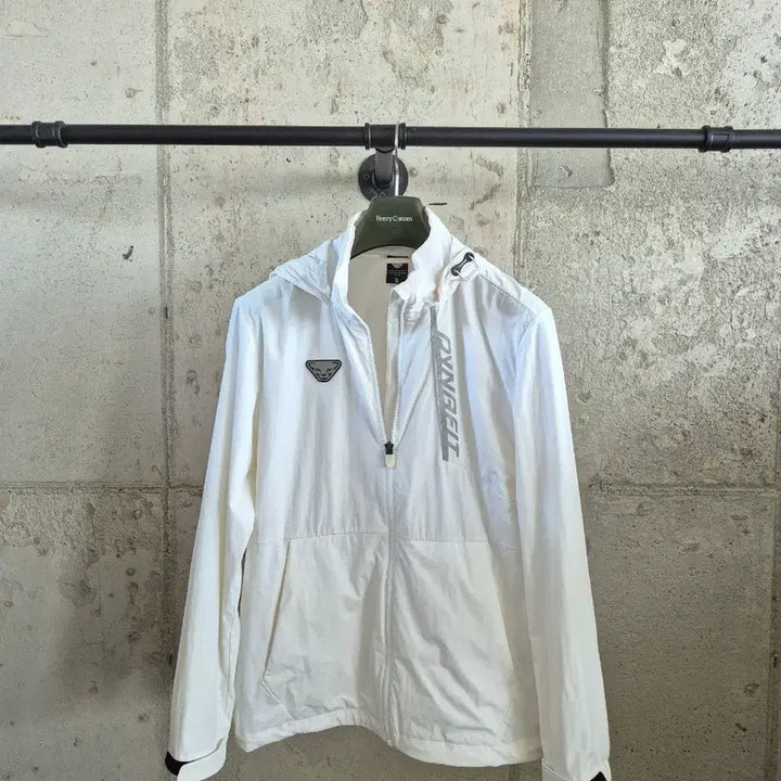 [BUNJANG] Dynafit Windbreaker Jacket (Size M) / 다이나핏  바람막이 자켓(M