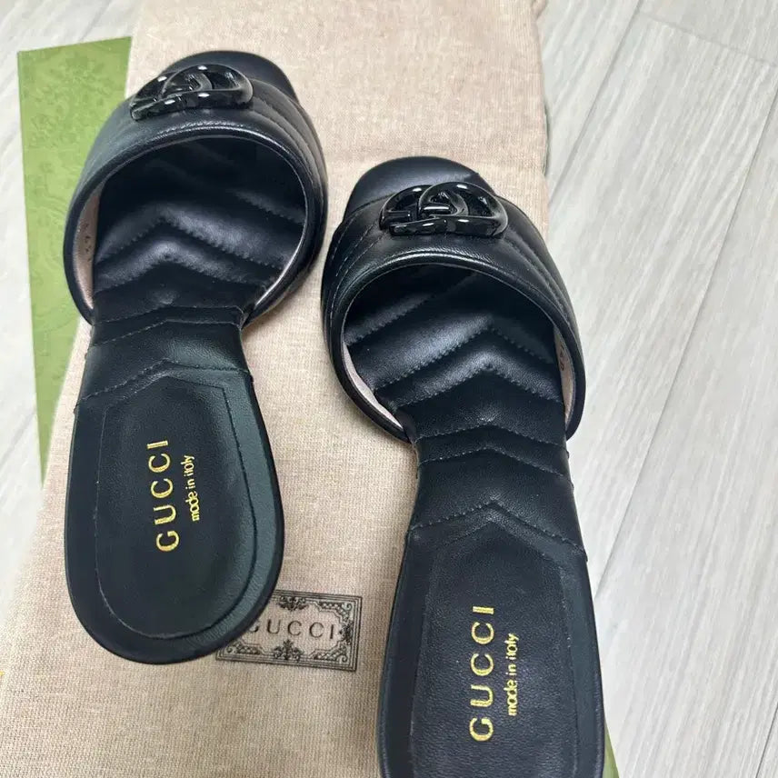 [BUNJANG] Gucci Marmont Black Leather Slides Mules / 구찌 마몬트 블랙 레더 슬리퍼 뮬