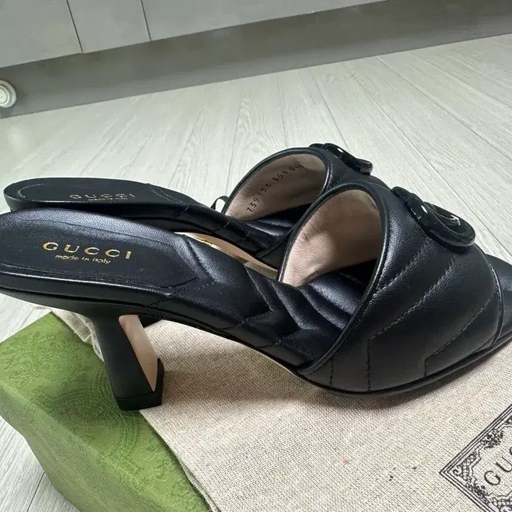[BUNJANG] Gucci Marmont Black Leather Slides Mules / 구찌 마몬트 블랙 레더 슬리퍼 뮬