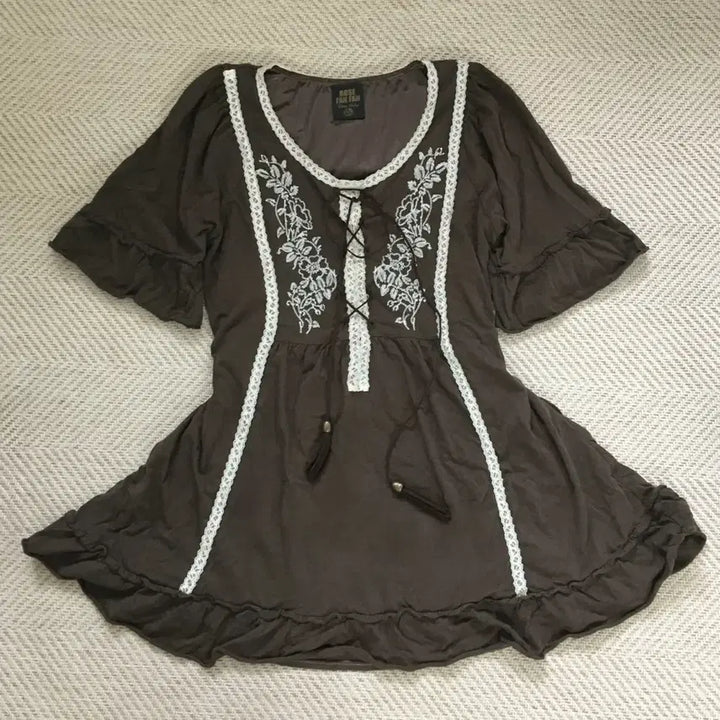 [BUNJANG] Vintage RosePampan Brown Short Sleeve Top / 빈티지 로즈판판 브라운 반팔 /라떼갸루 히메갸루 히메카지 짜잔씨 리즈리사