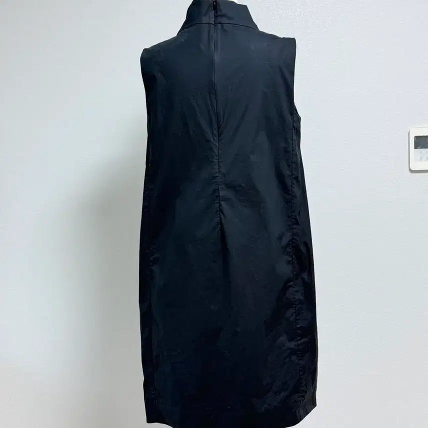 [BUNJANG] COS Cotton Black High Neck Sleeveless Dress / 코스 Cos 코튼 블랙 하이넥 민소매 원피스