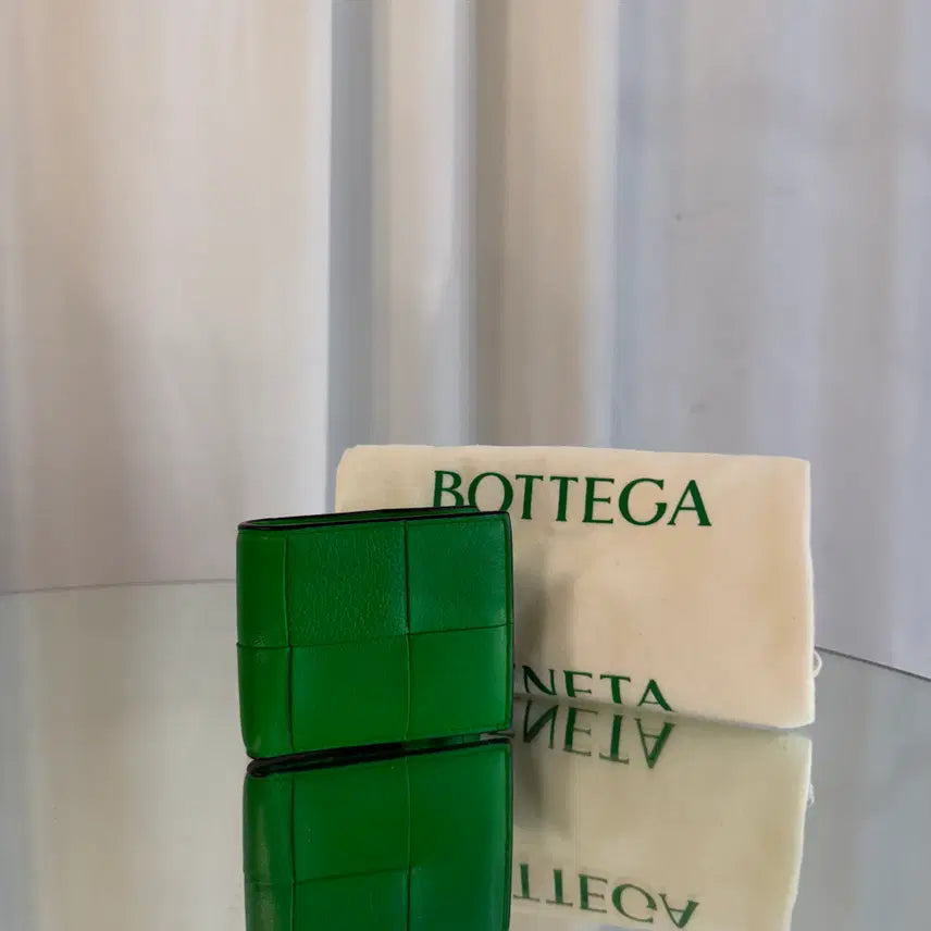 [BUNJANG] Bottega Veneta Cassette Parrot Bifold Wallet / 보테가베네타 카세트 패러킷 반지갑