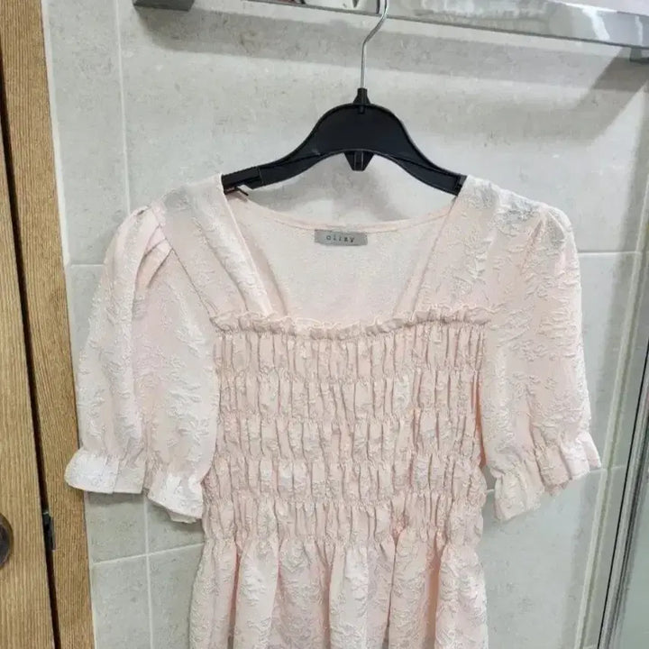 [SOLD OUT] (2개 세트)러블리 하객 블라우스 2개