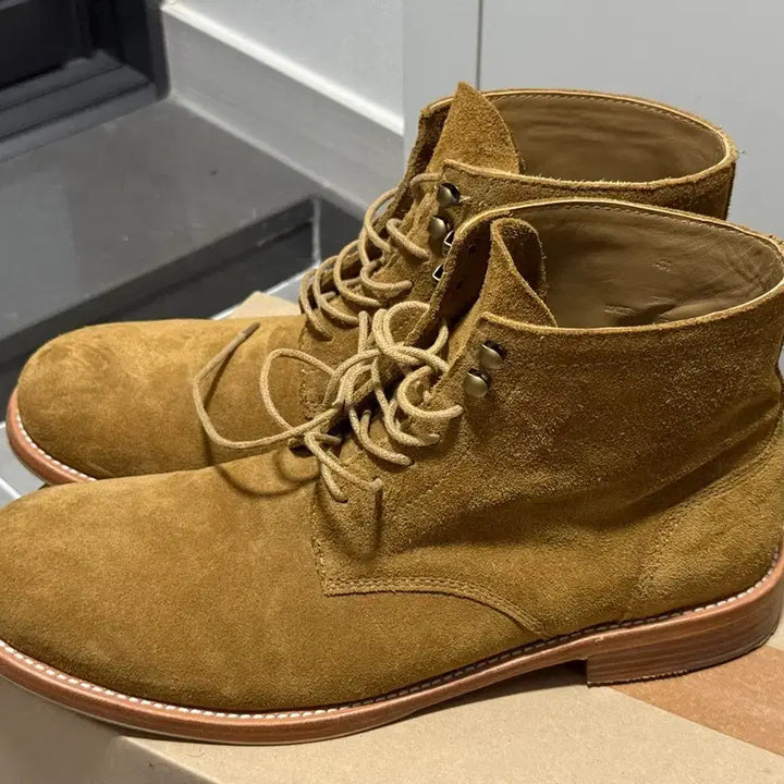 [BUNJANG] Lost Garden Suede Field Boots Beige Size 44 / 로스트가든 필드 부츠 베이지 44