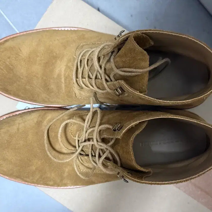 [BUNJANG] Lost Garden Suede Field Boots Beige Size 44 / 로스트가든 필드 부츠 베이지 44