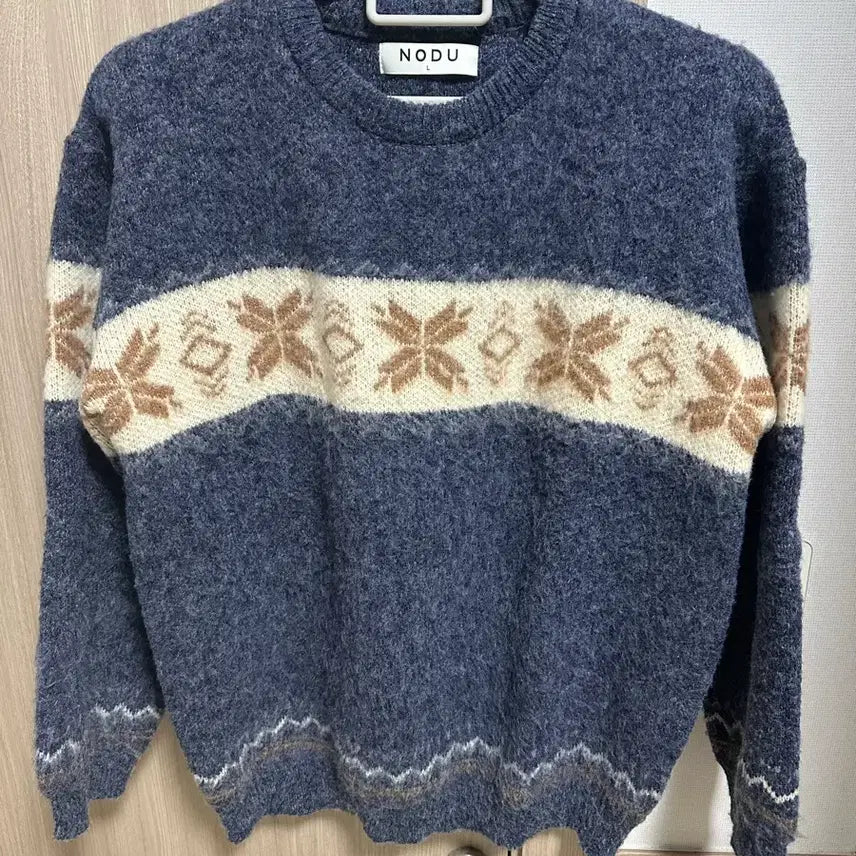[BUNJANG] NodeU Nordic Snow Snowflake Round Knit [Navy] L Size / 노드유 스노우 노르딕 눈꽃 라운드 니트 [네이비] 판매합니다