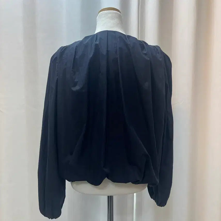 [BUNJANG] LANVIN COLLECTION Volume Blouse Deep Navy Size 55 / 랑방 컬렉션 LANVIN 볼륨 블라우스 82 (55) 미착용 보관 고급라