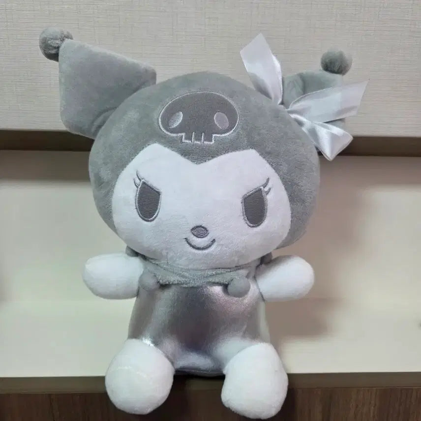 [BUNJANG] Sanrio Kuromi Silver Plush Doll / 새상품 정품 택있음 산리오 쿠로미 실버 봉제인형