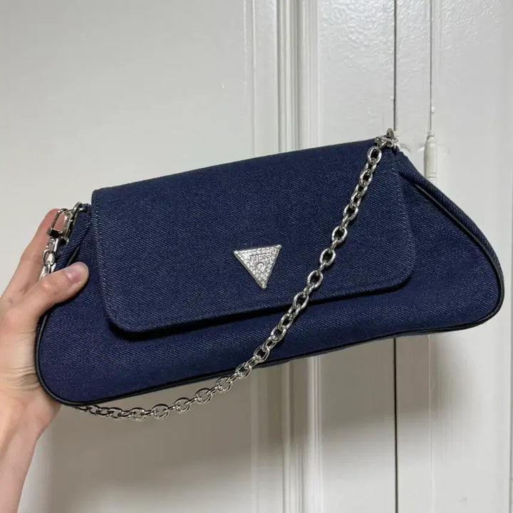 [BUNJANG] Calis Upcycling Bag Guess Denim Shoulder/Crossbody Bag / 캘리즈 게스 진청 업사이클링백