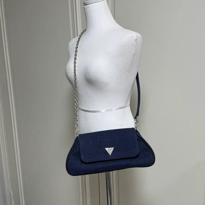 [BUNJANG] Calis Upcycling Bag Guess Denim Shoulder/Crossbody Bag / 캘리즈 게스 진청 업사이클링백