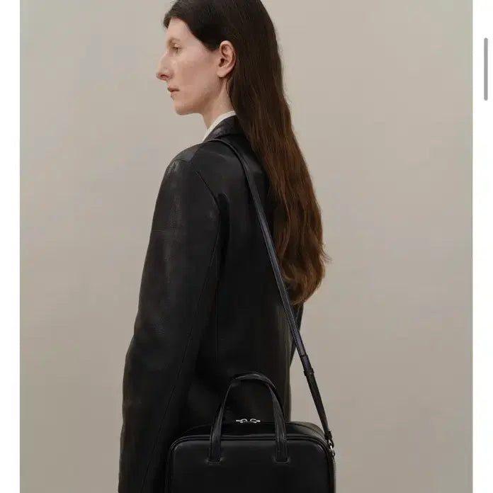 [BUNJANG] ROSEOUL Square Shoulder Bag (Cowhide, A+ Condition) / 로서울 스퀘어가방 상태 (소가죽 a+)