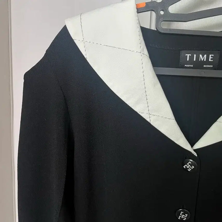 [BUNJANG] Time Sailor Collar Puff Short Sleeve Knit Black / 타임 세일러카라 퍼프 반팔 니트 블랙