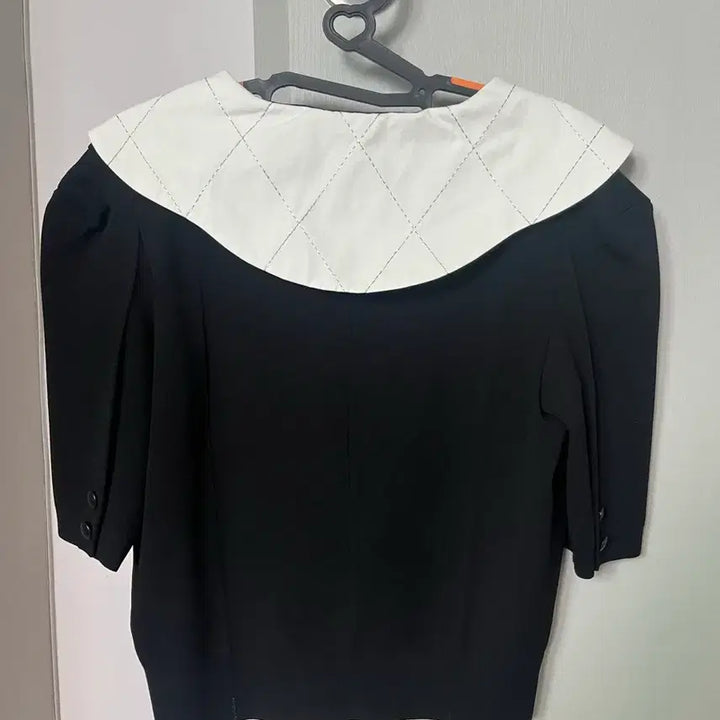 [BUNJANG] Time Sailor Collar Puff Short Sleeve Knit Black / 타임 세일러카라 퍼프 반팔 니트 블랙