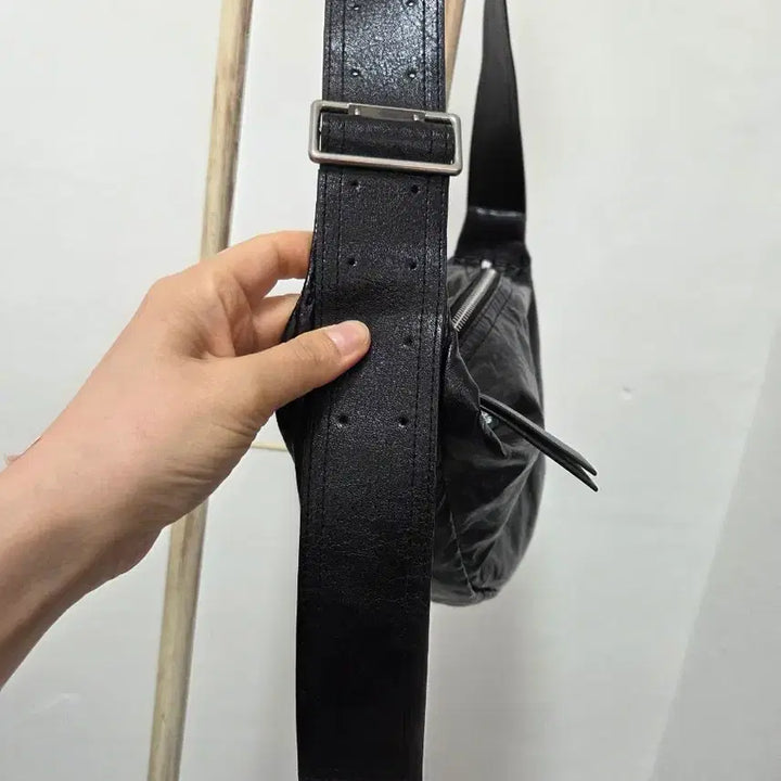 [BUNJANG] System Hobo Bag Black / 시스템 호보백?