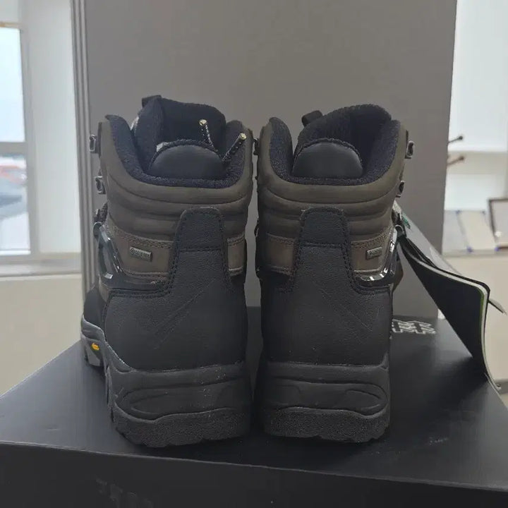 [BUNJANG] Kolon Sport Hiking Boots / 코오롱스포츠 등산화