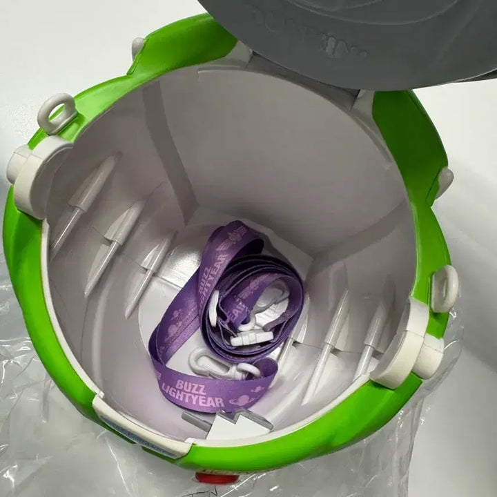 [BUNJANG] Toy Story Buzz Lightyear Helmet Popcorn Case / 토이스토리 버즈 팝콘케이스