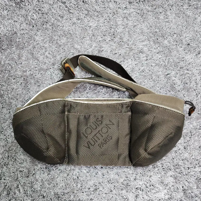 [BUNJANG] Louis Vuitton Monogram Canvas Santour Running Belt Bag / 루이비통 캔버스 쟝트 산투르 러닝 벨트백