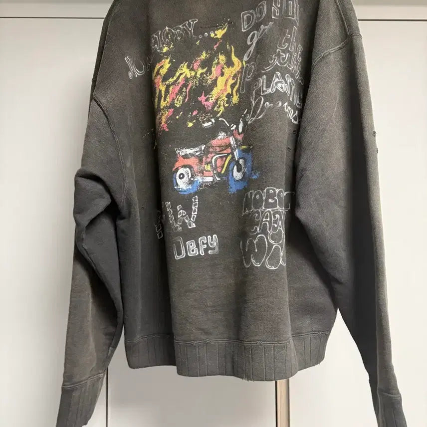 [BUNJANG] Mihara Yasuhiro Distressed Sweatshirt / [46] 미하라야스히로 디스트레스드 스웻셔츠