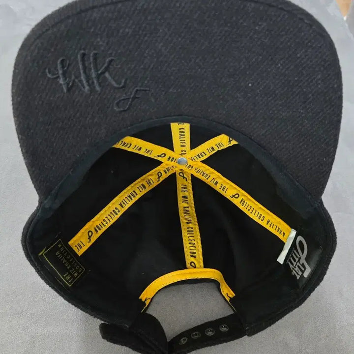 [BUNJANG] Flatpity Studded Snapback Hat / 플랫피티 스터드 스냅백