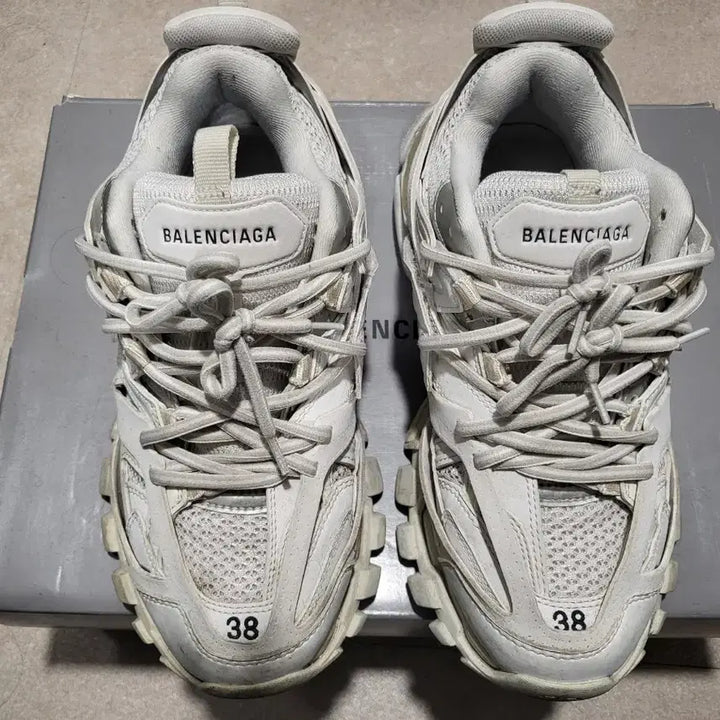 [BUNJANG] Balenciaga Track White Size 38 / 발렌시아가 트랙 화이트38