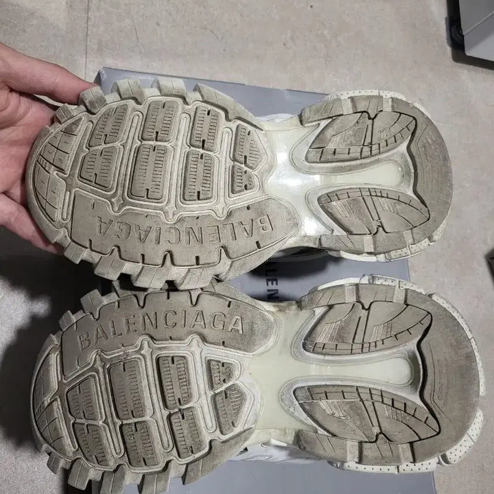 [BUNJANG] Balenciaga Track White Size 38 / 발렌시아가 트랙 화이트38