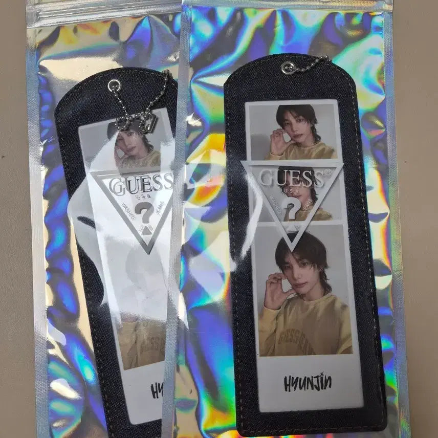 [SOLD OUT] 현진 게스 키링 포토키링 미개봉
