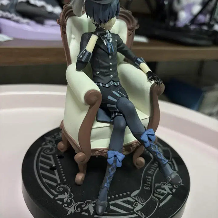 [BUNJANG] Black Butler Ciel Phantomhive Figure (Damaged) / (하자확인) 흑집사 시엘 피규어