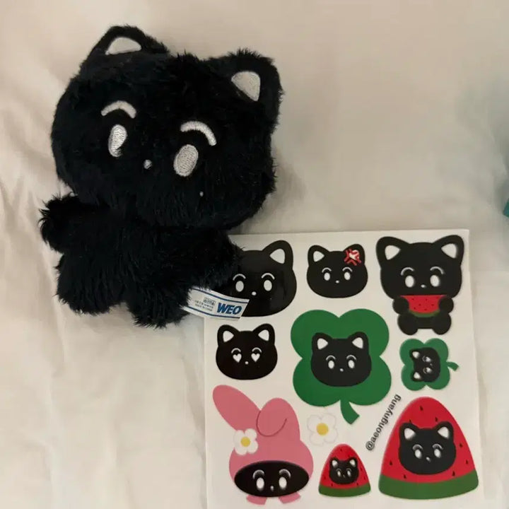 [BUNJANG] Aeongnyang Mark Doll Keychain / 애옹냥 마크 인형 키링 이마크 스티커포함