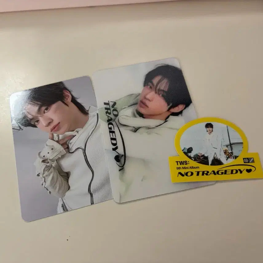 [BUNJANG] TWS Mini 5th Album Final Scene Dohoon Photocard, Lenticular, and Sticker Set / TWS투어스 미니5집 Final Movie 도훈 포토카드+랜티큘러+스티커